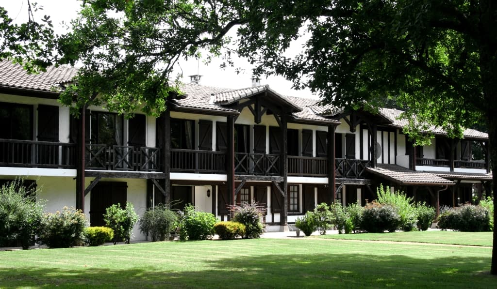 Auberge des pins chambres parc22 web