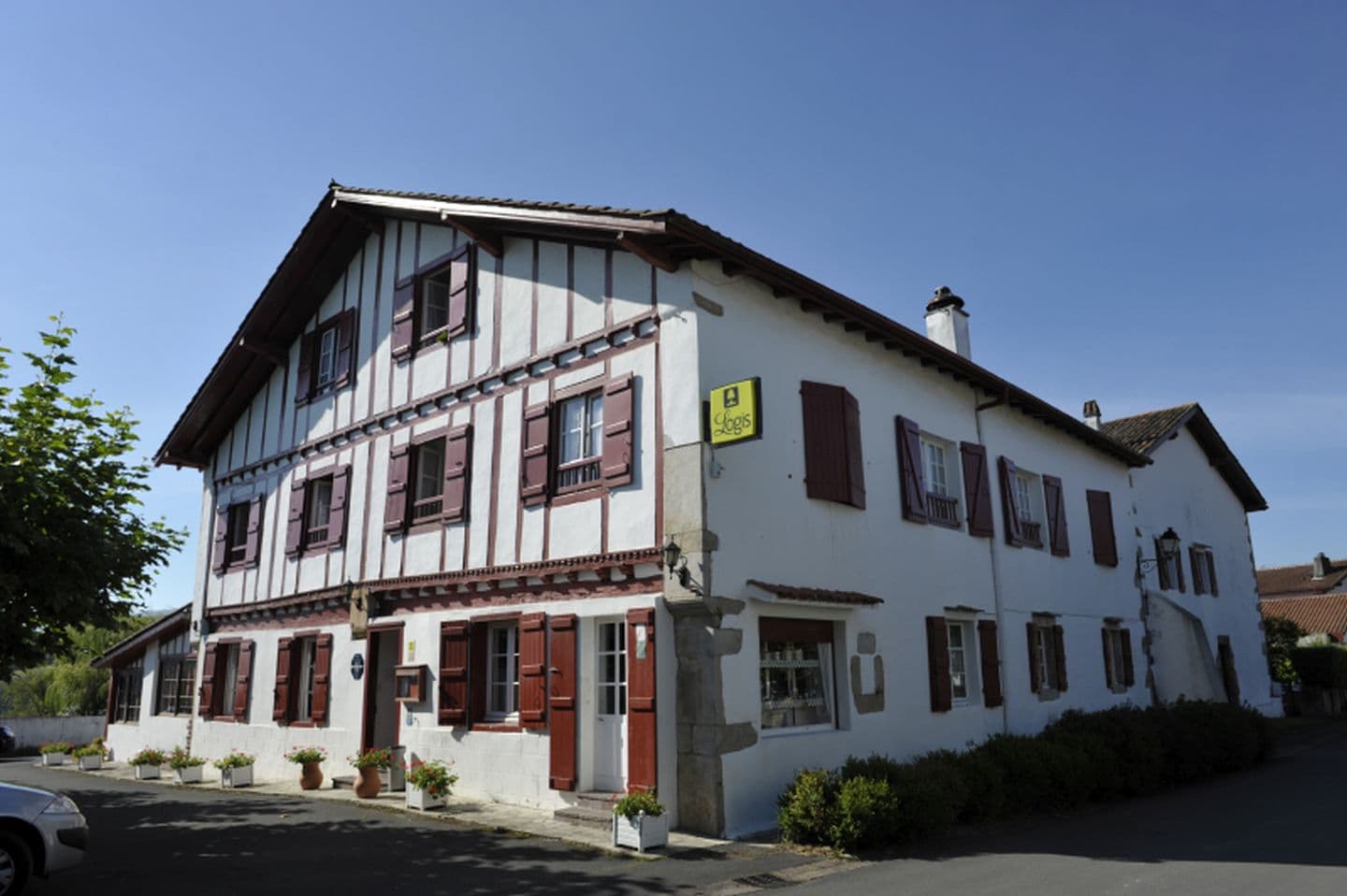 BARATCHARTEA-Facade