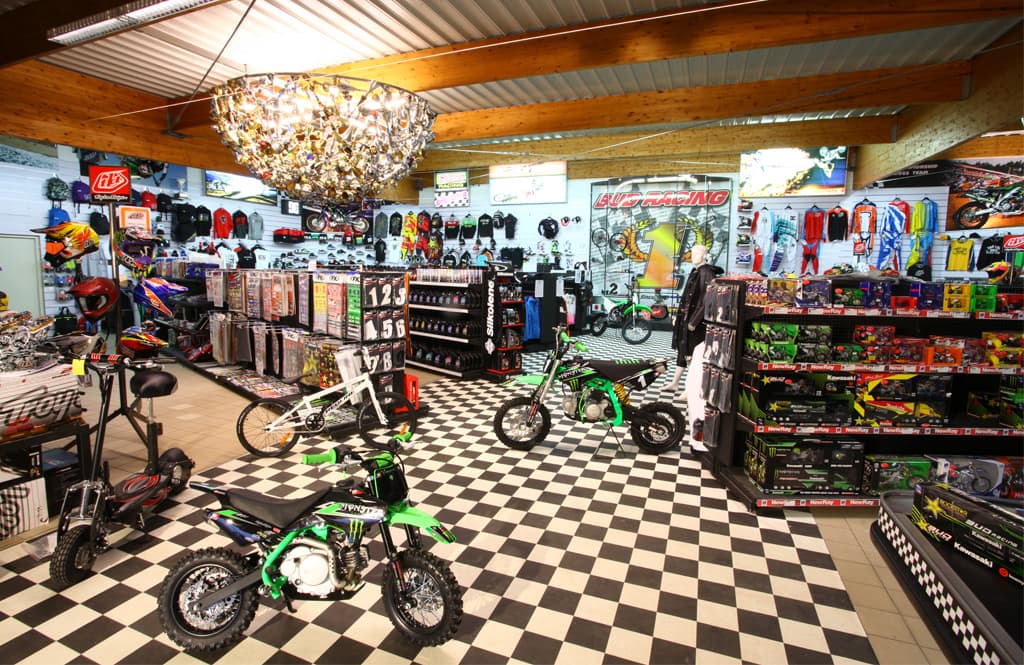 BUD-RACING-Site-2