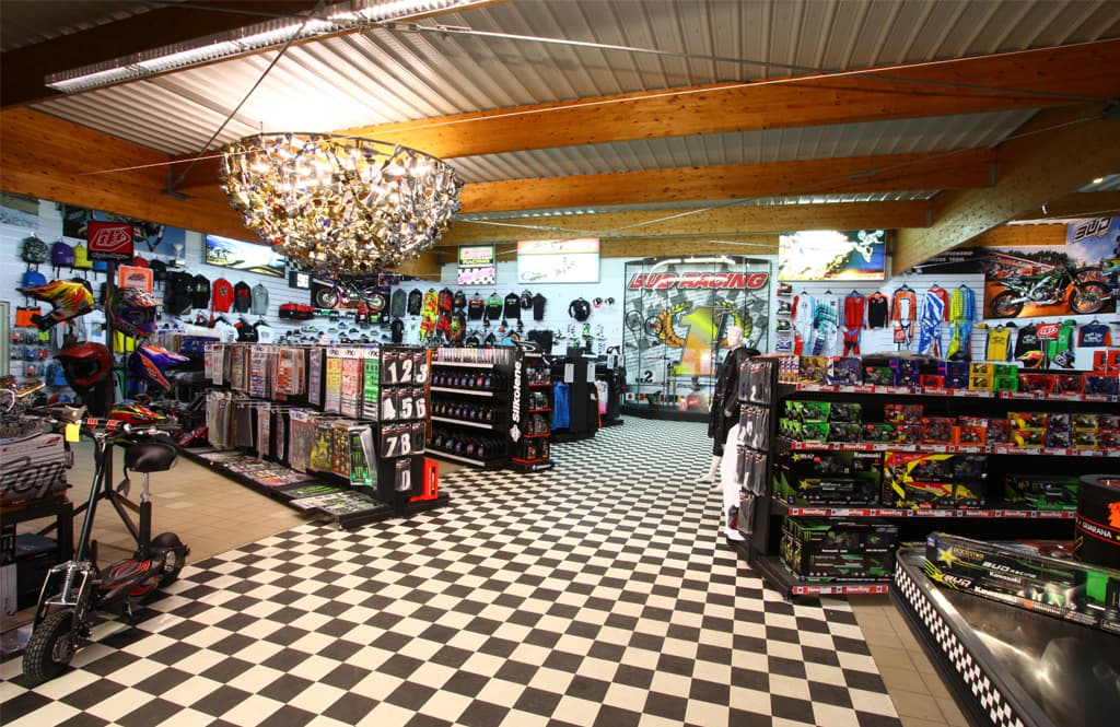 BUD-RACING-Site-6