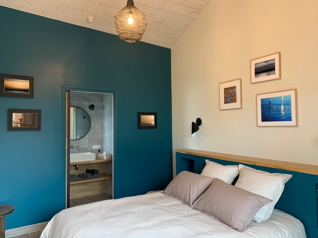 CHAMBRE BAÏNE