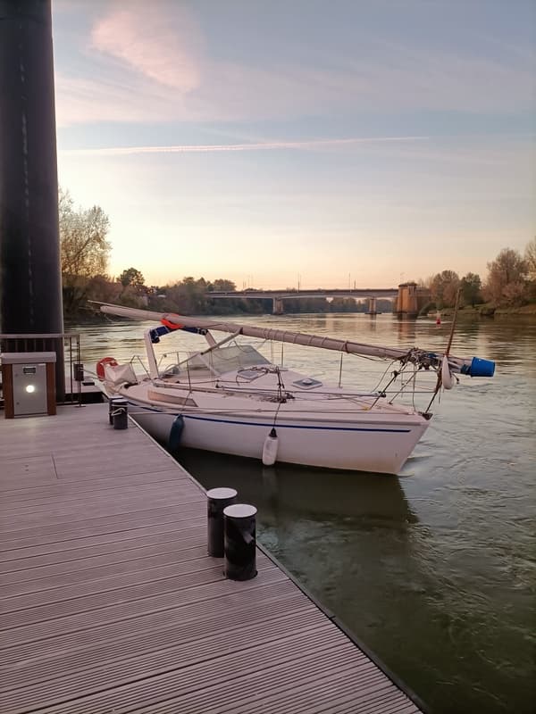 Bateau plaisance Ponton Hazembat