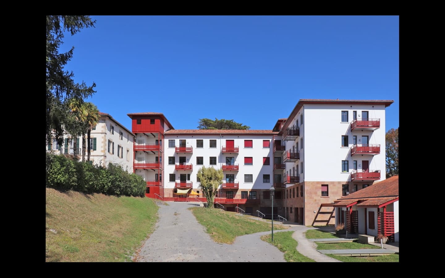 Bâtiment Larrun A