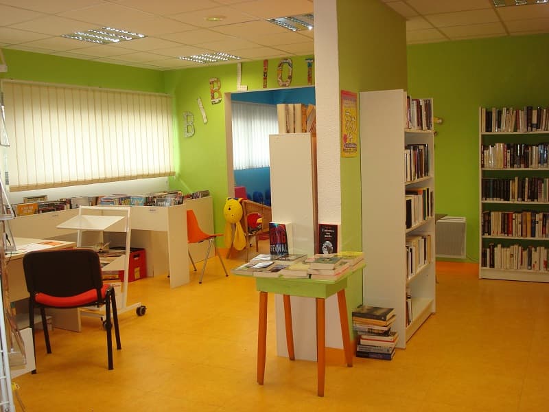 Bibliothèque de Mareuil_3