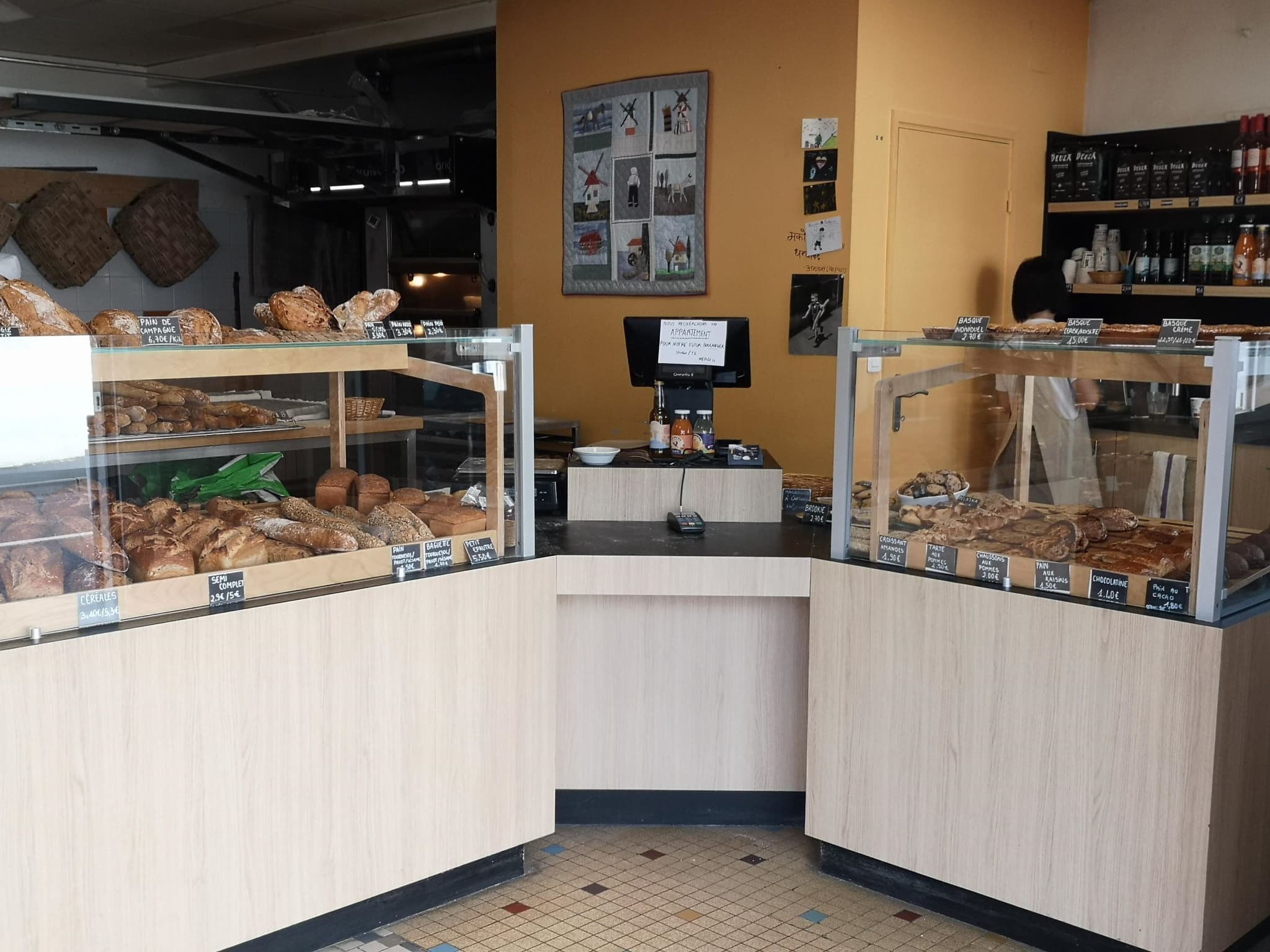 Bio Eskuz Hendaye intérieur 1