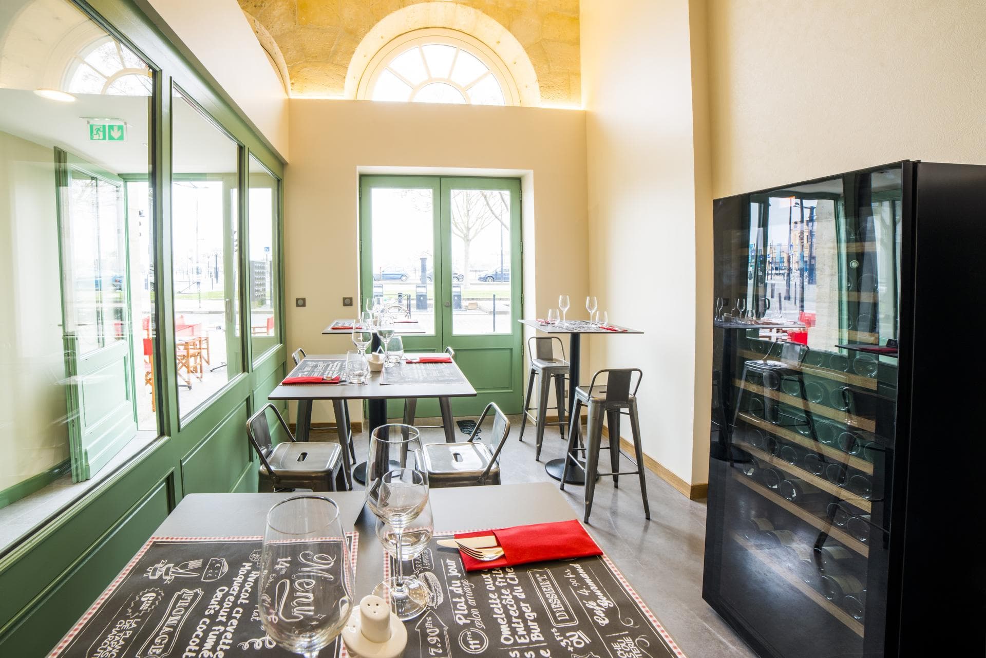 Bistrot tables hautes 2
