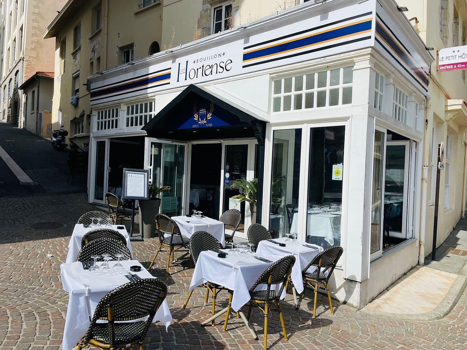 Bouillon Hortense Biarritz devanture 1
