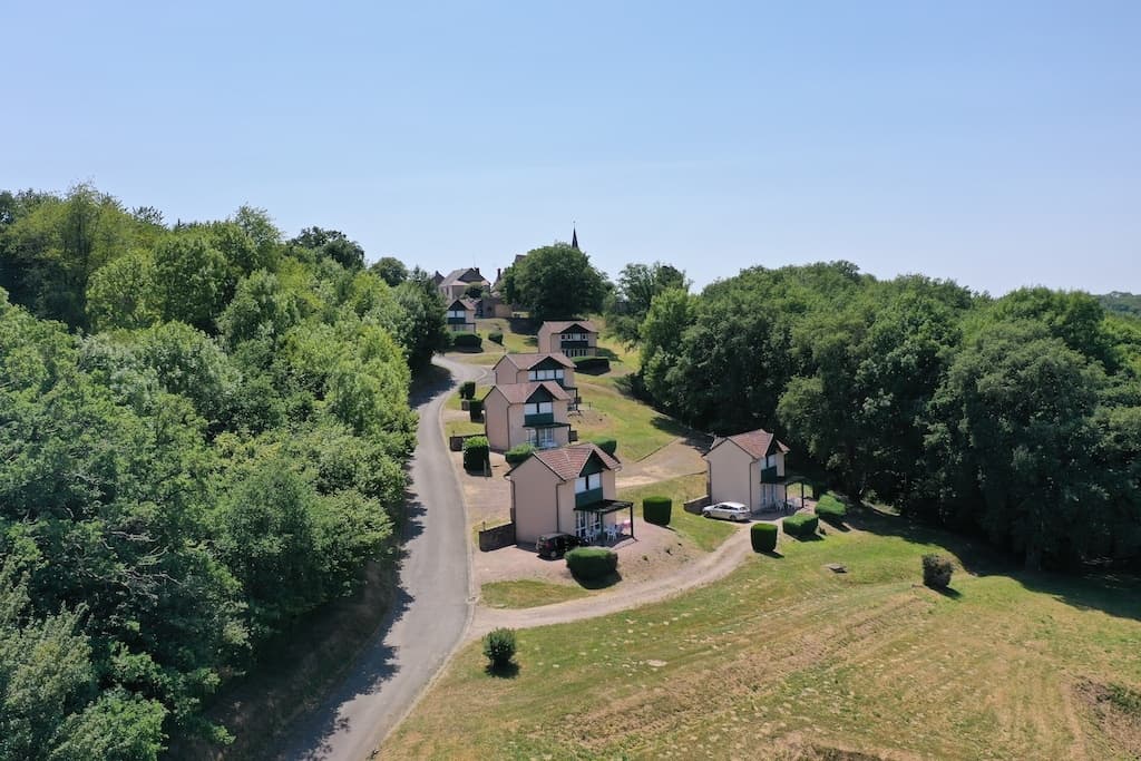 Bourg d'hem - Vue aerienne hameau de gîtes1