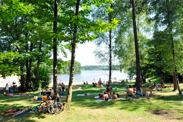 CAMPING_DU_COIROUX_AUBAZINE_lac_3
