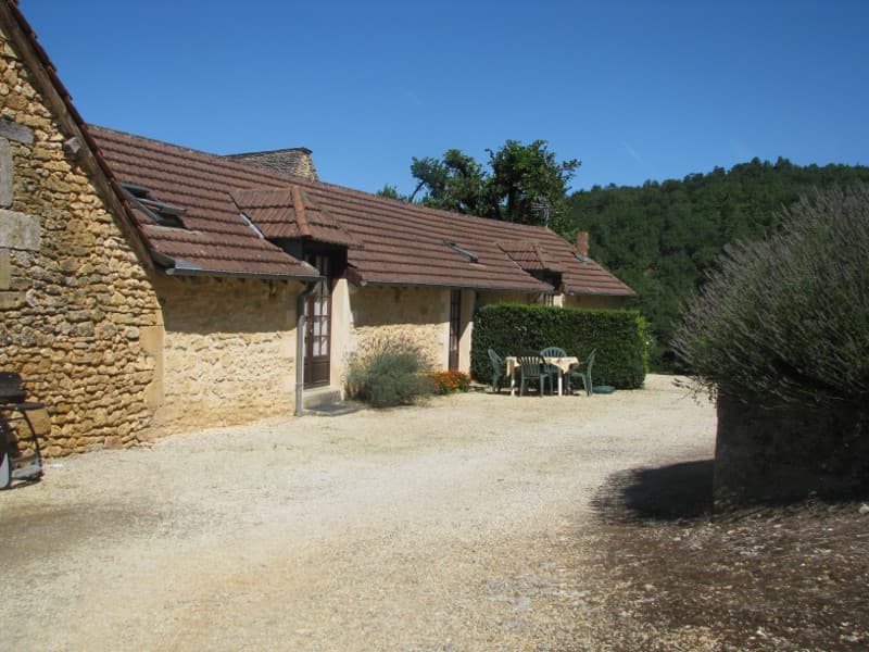 Gîte la saladie_cour