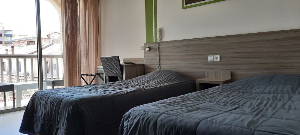 CHAMBRE 25