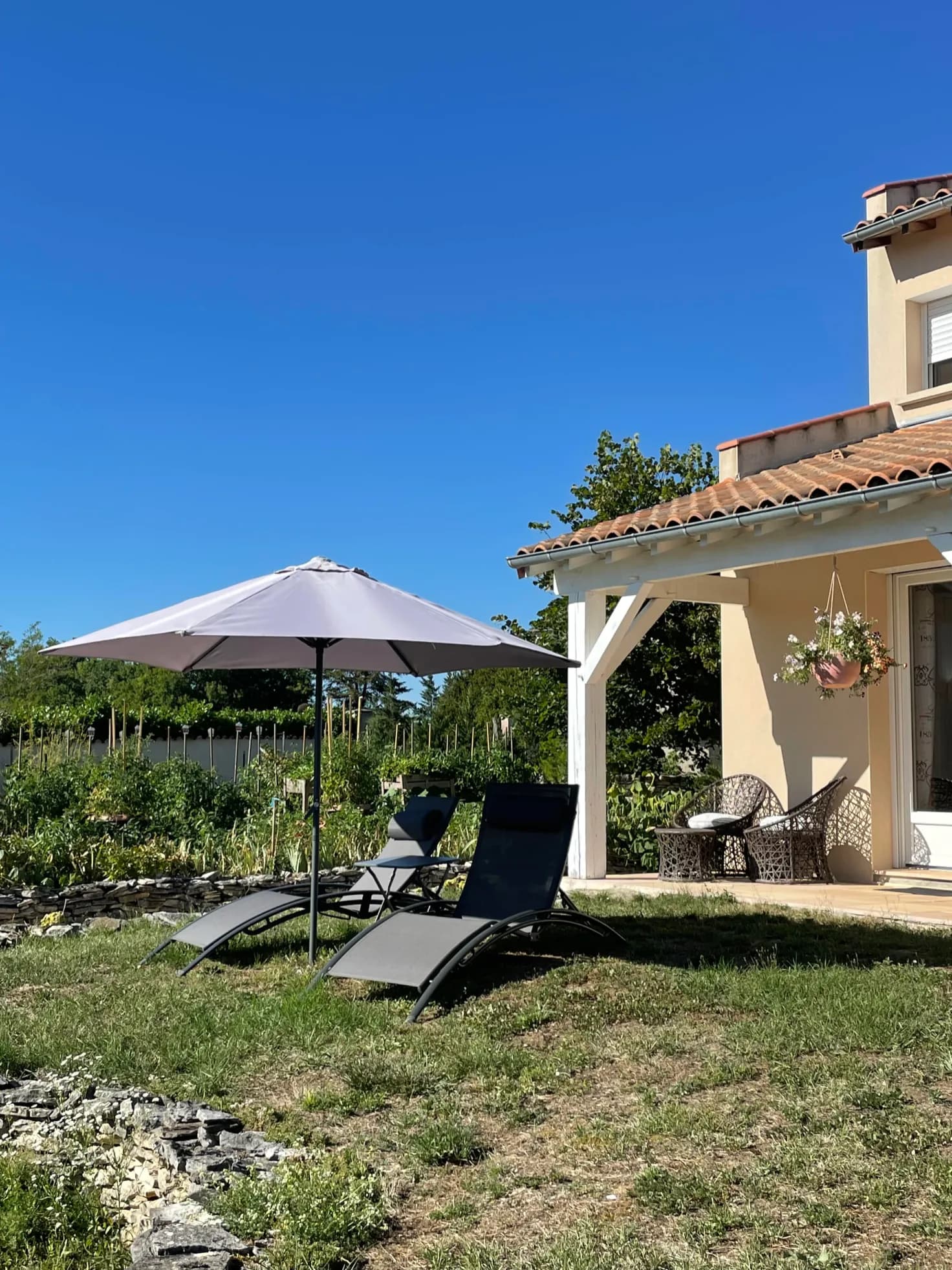 CHATAIGNER exterieur-suite