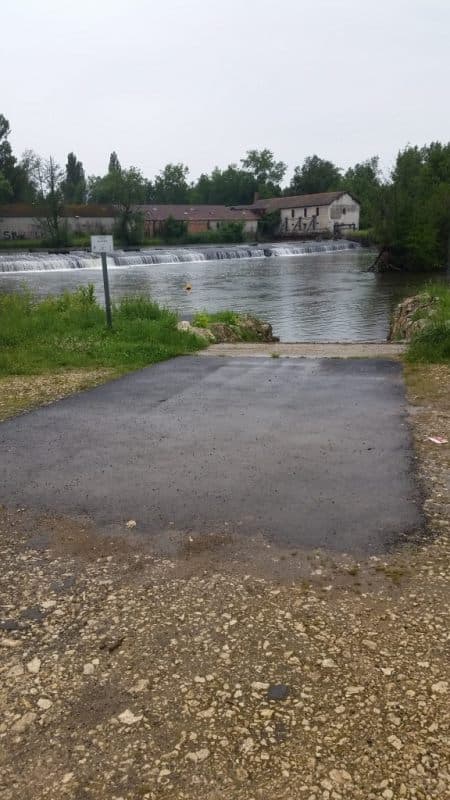 Cale de mise à l'eau de Ménestérol