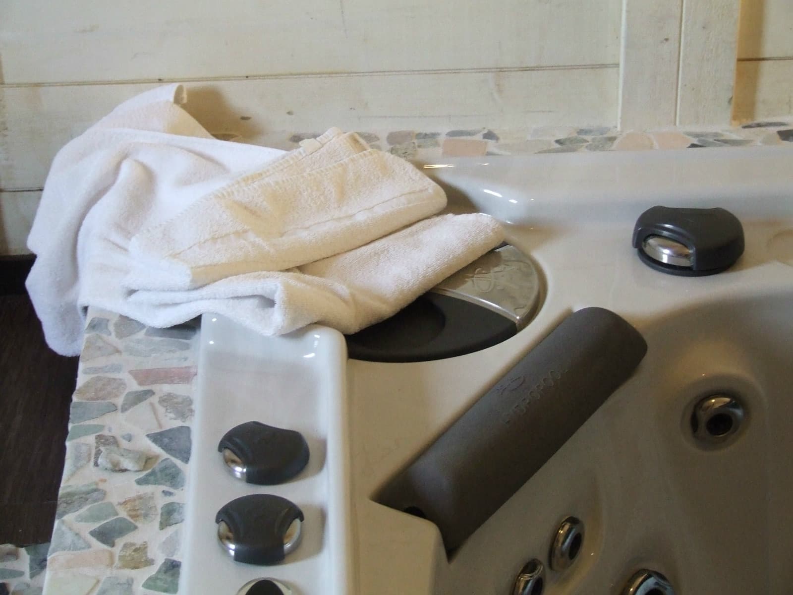 Jacuzzi