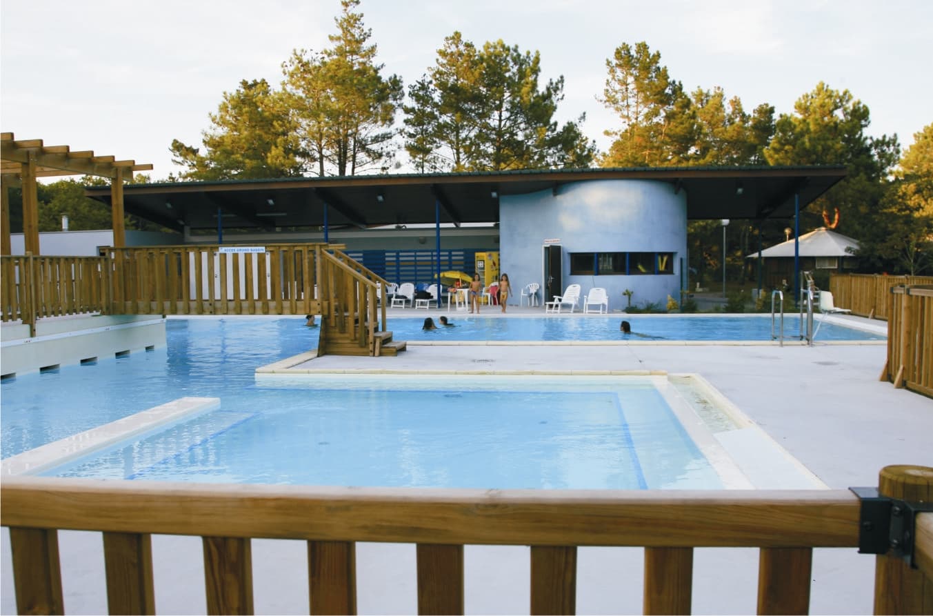 Camping Les Pins Bleus