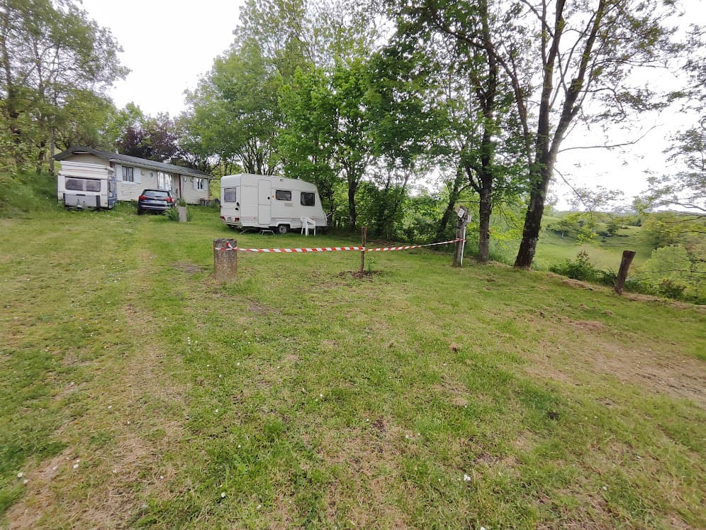 Camping-etape-de-la-ferme-Noailles-2