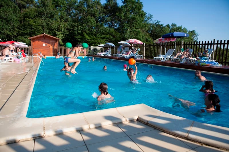 Camping la Garenne_Piscine©DELEBARRE