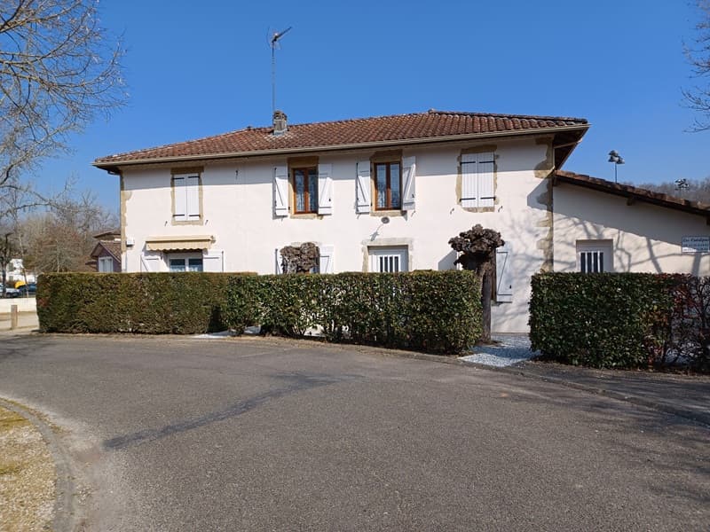 Catalpas 2 Façade