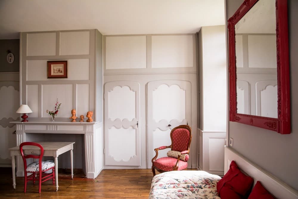 ChHotesLePradel-Monceaux_grandeChambreInterieur_15