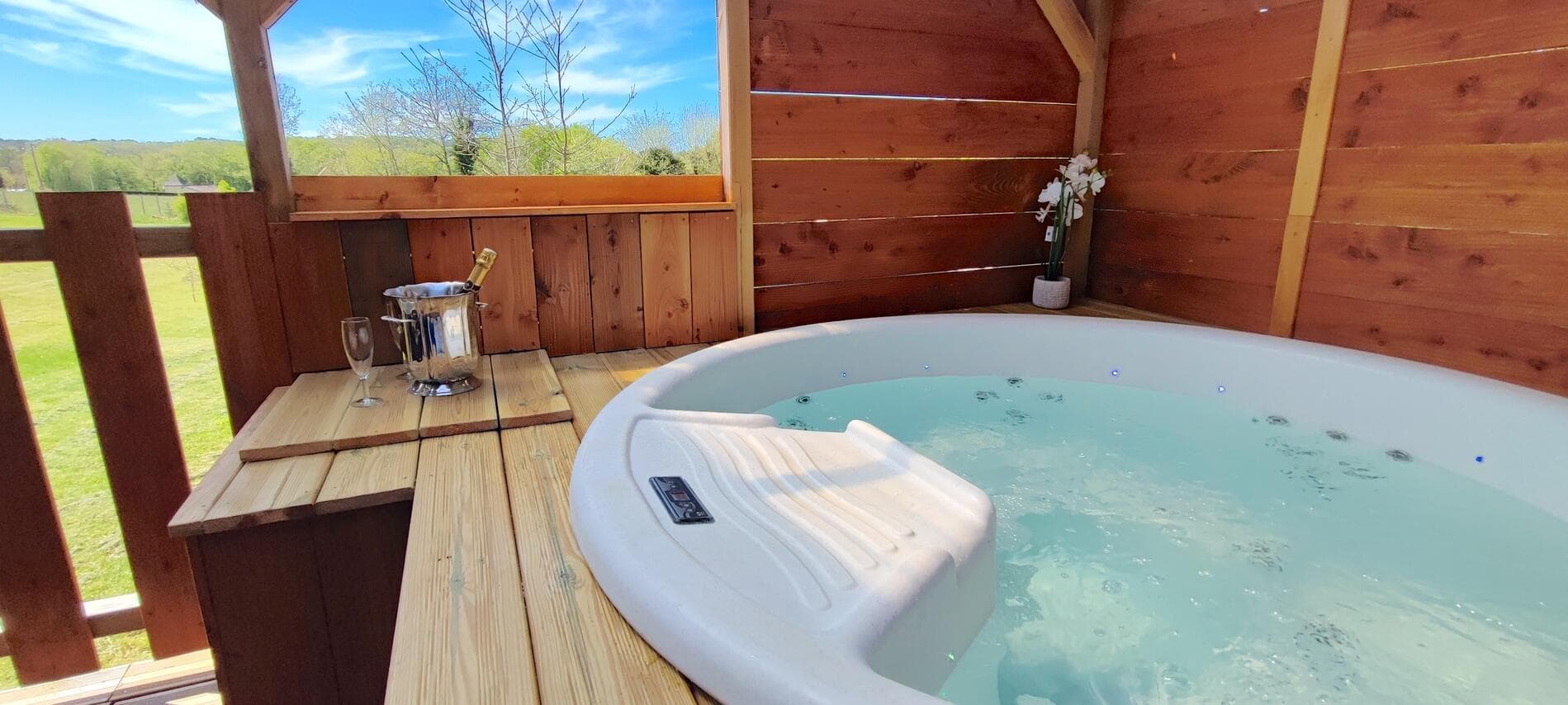 Chalet_Jacuzzi12