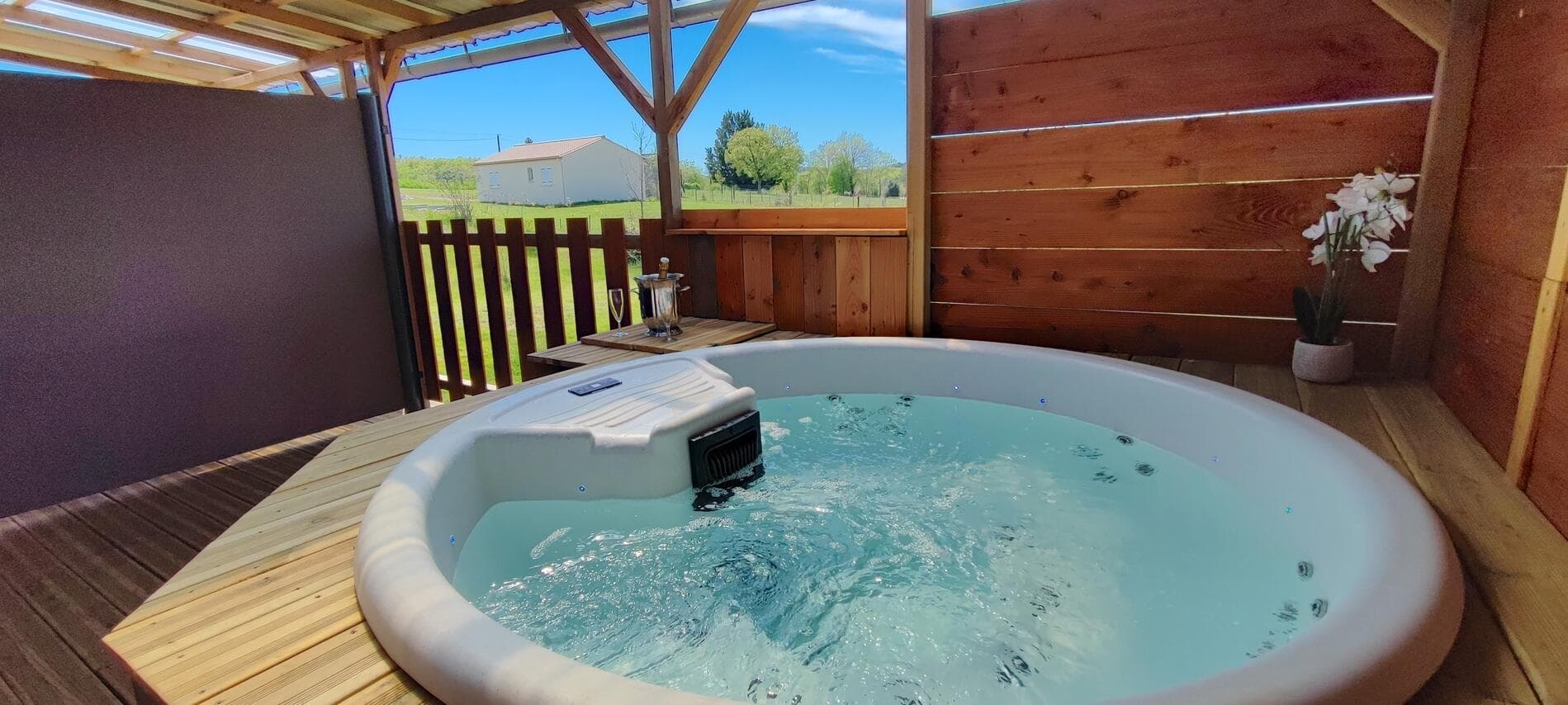 Chalet_Jacuzzi4