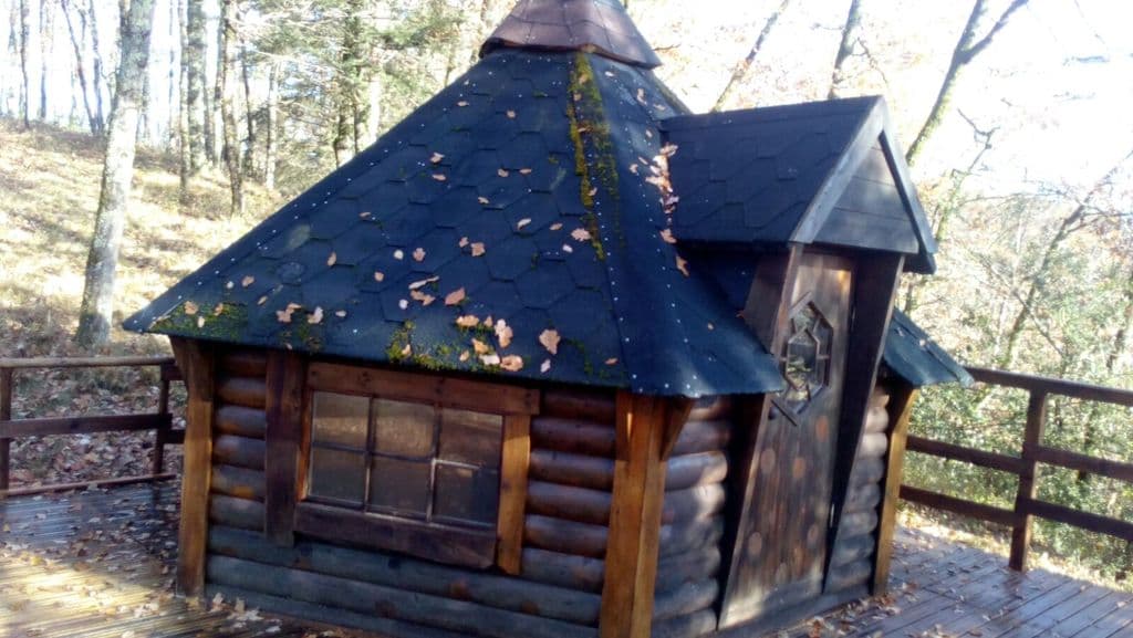Chalet avec jeux