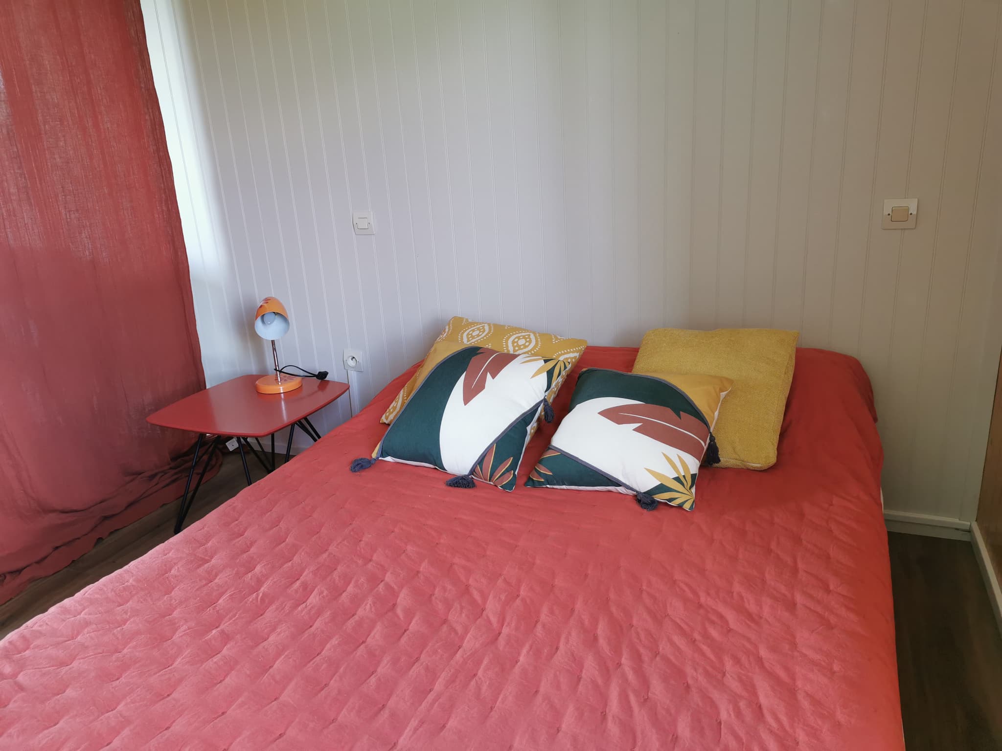 Les maisons de Coline - très bon sommeil dans un site silencieux aucune route