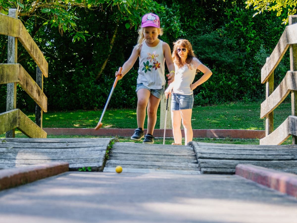 Mini golf - Espace-Hermeline - Bussière-Galant