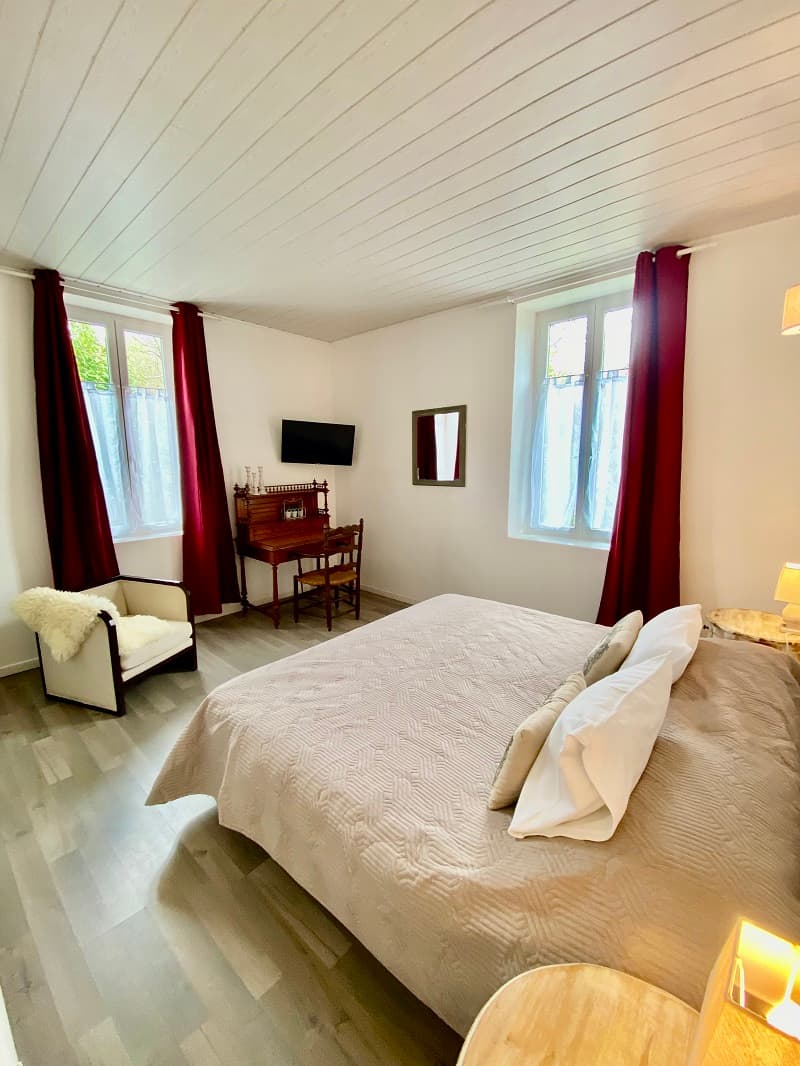 Chambre 2, télévision, lit en 180 ou 2x90
