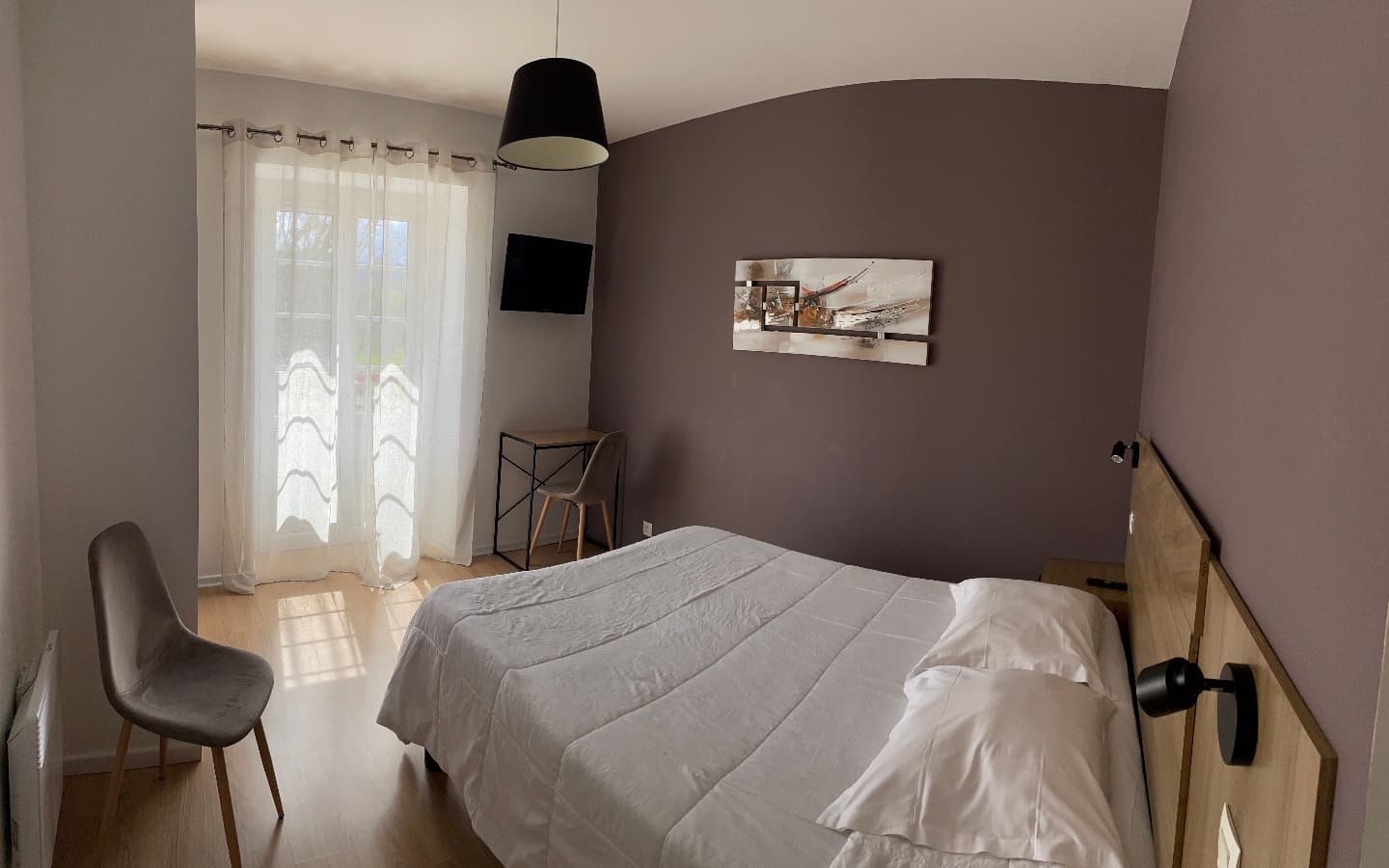 Hôtel Mendy - Chambre 2 1440x900