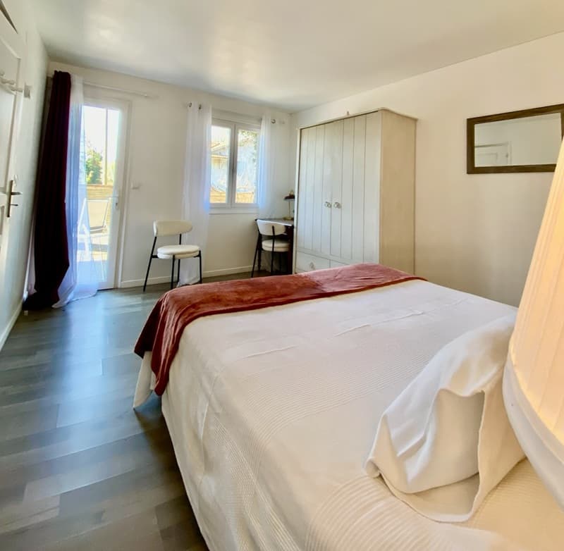 Chambre appartement 11 (1)