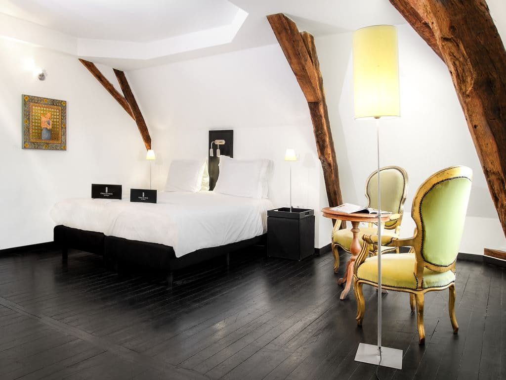 HOTEL CHATEAU LES MERLES