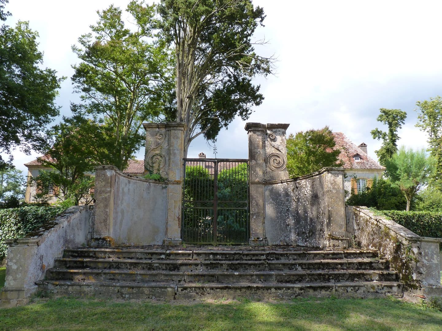 Château de Mascaraàs Portail
