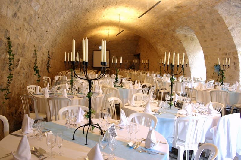 Chateau-de-Poudenas-Ecuries-diner