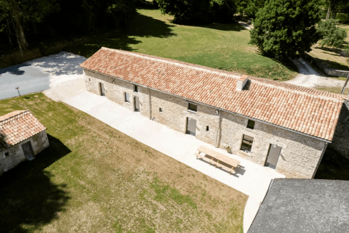 Chateau des loups longere