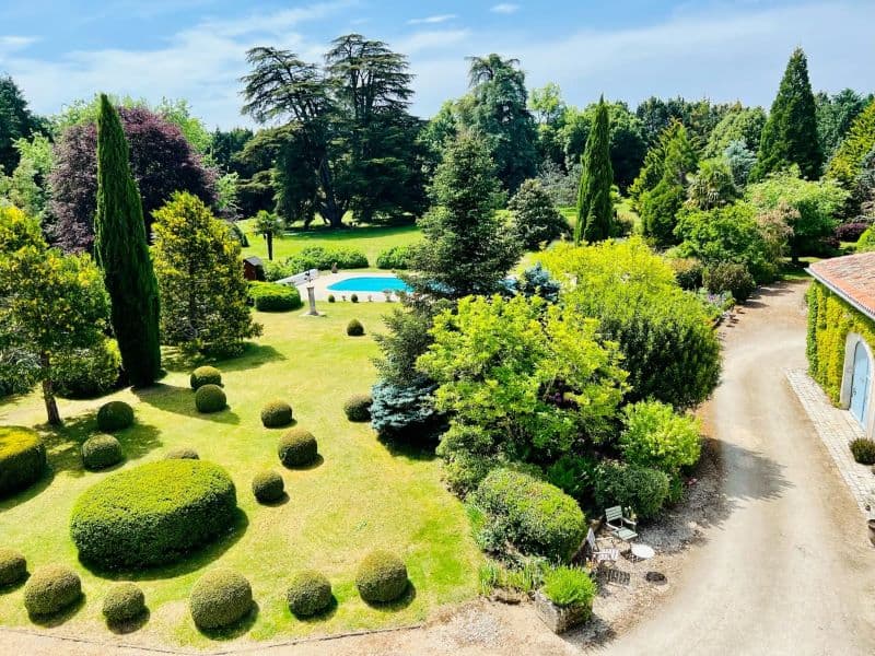 ChateaudeLasteyrie-leparc