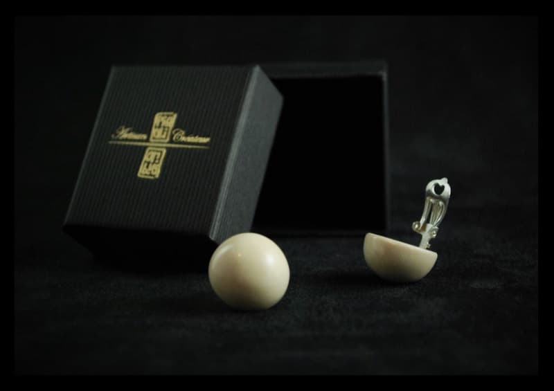 Clips-d-oreilles-Ivoire-de-mammouth