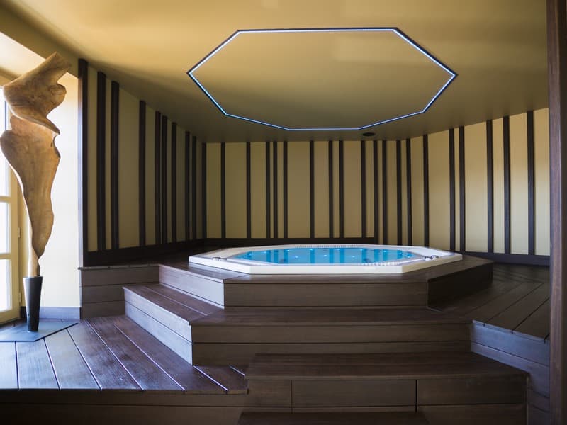 Clos-Castel-spa-ext-9