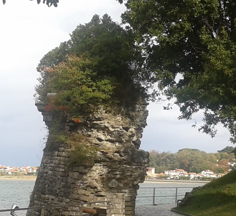 VISITE "LE VIEUX FORT DE HENDAYE À TRAVERS SES VESTIGES" - Hendaye Tourisme