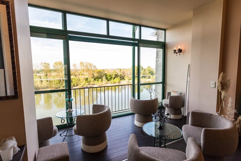 Coté Garonne -salon
