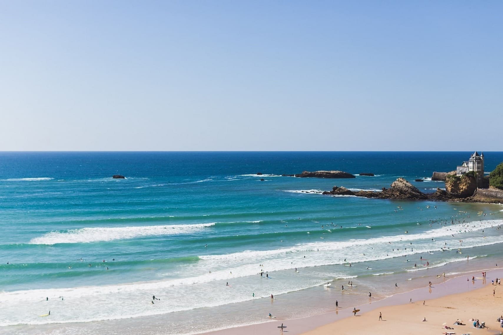 Côte des Basques - Biarritz-Océan à marée basse.