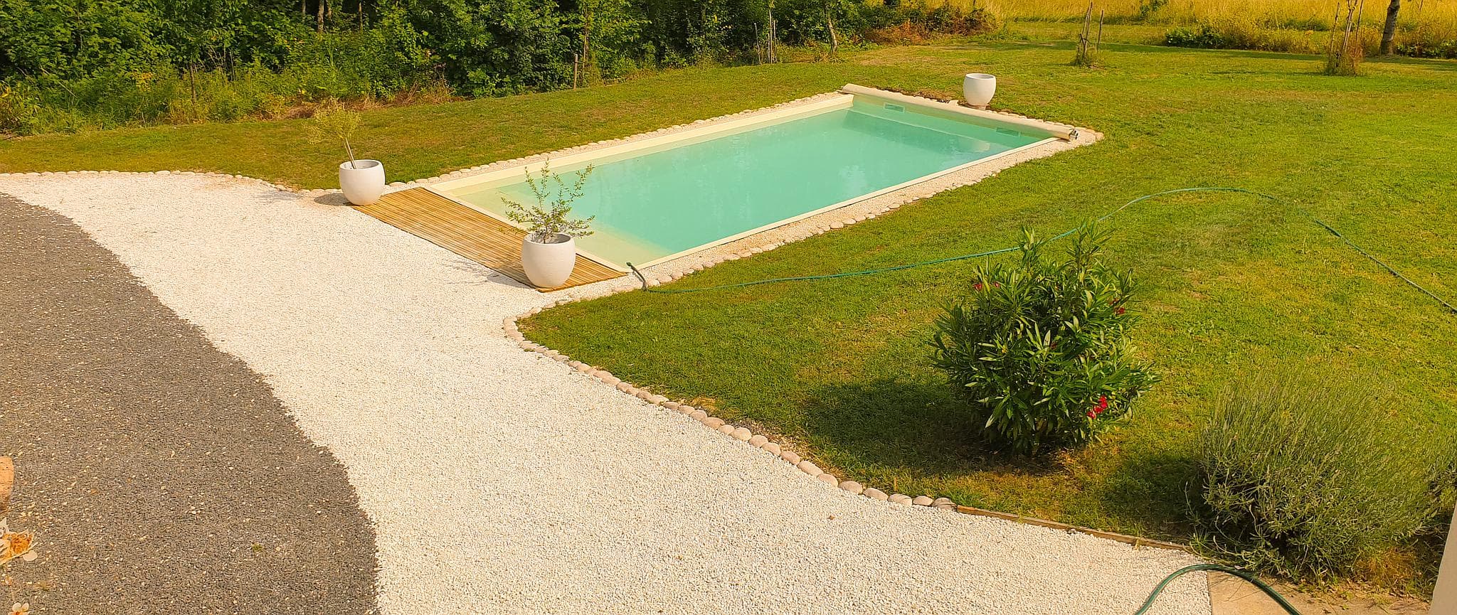 Côté piscine 2