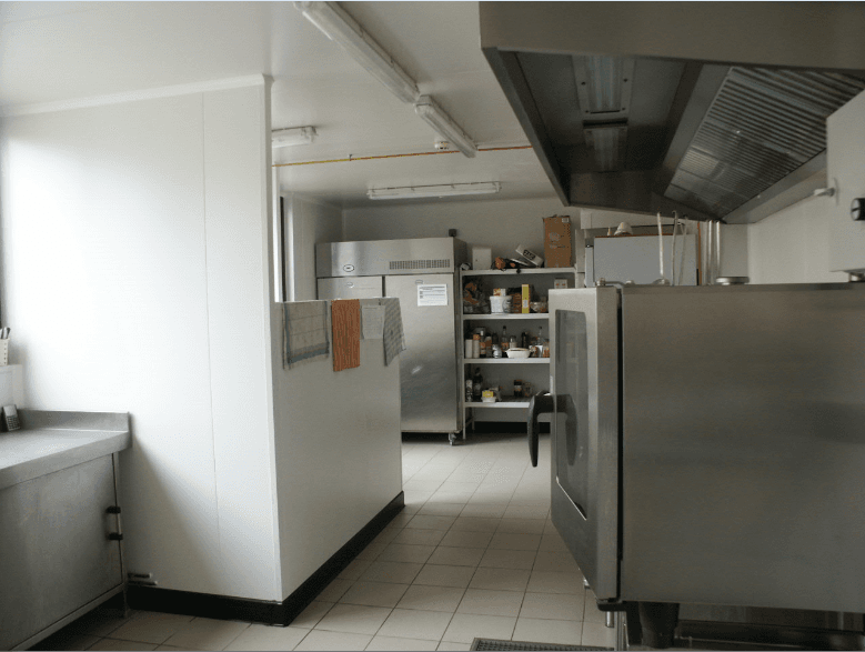 Cuisine ST PRIEST