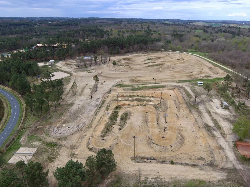Centre de pilotage Moto Cross, Quad et Draisienne électrique