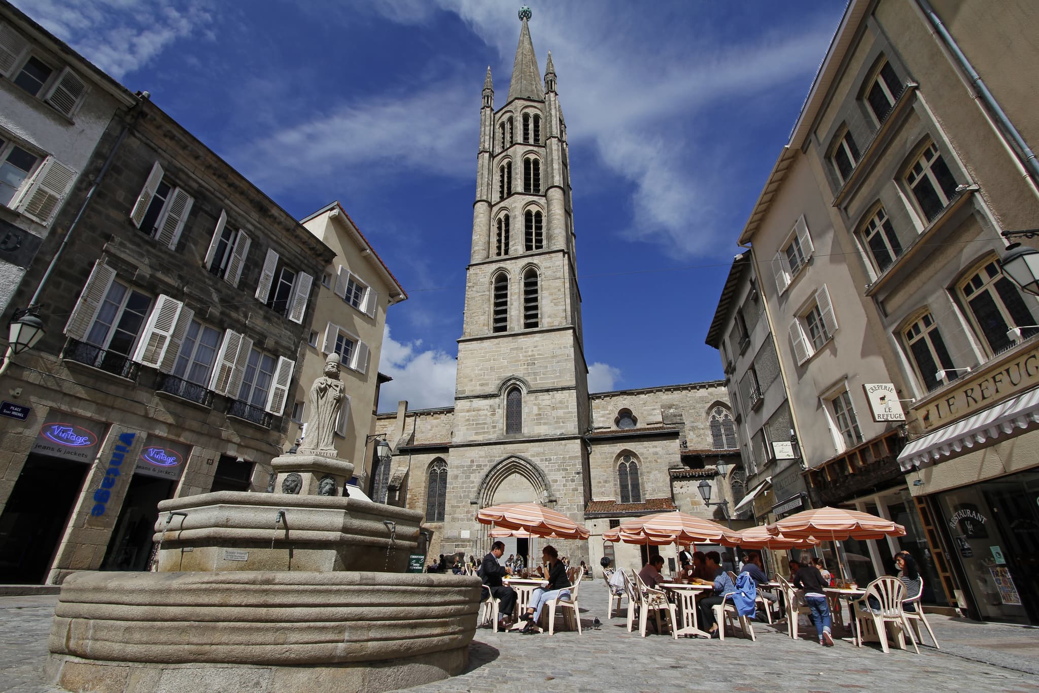 Place Saint Michel des Lions