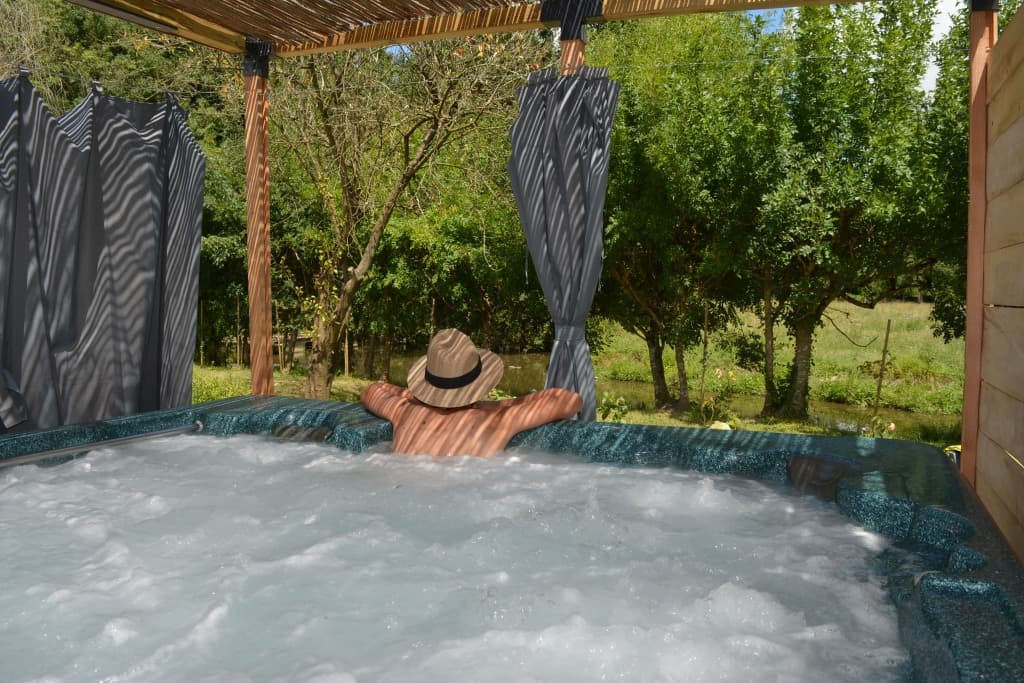 Vue imprenable du jacuzzi