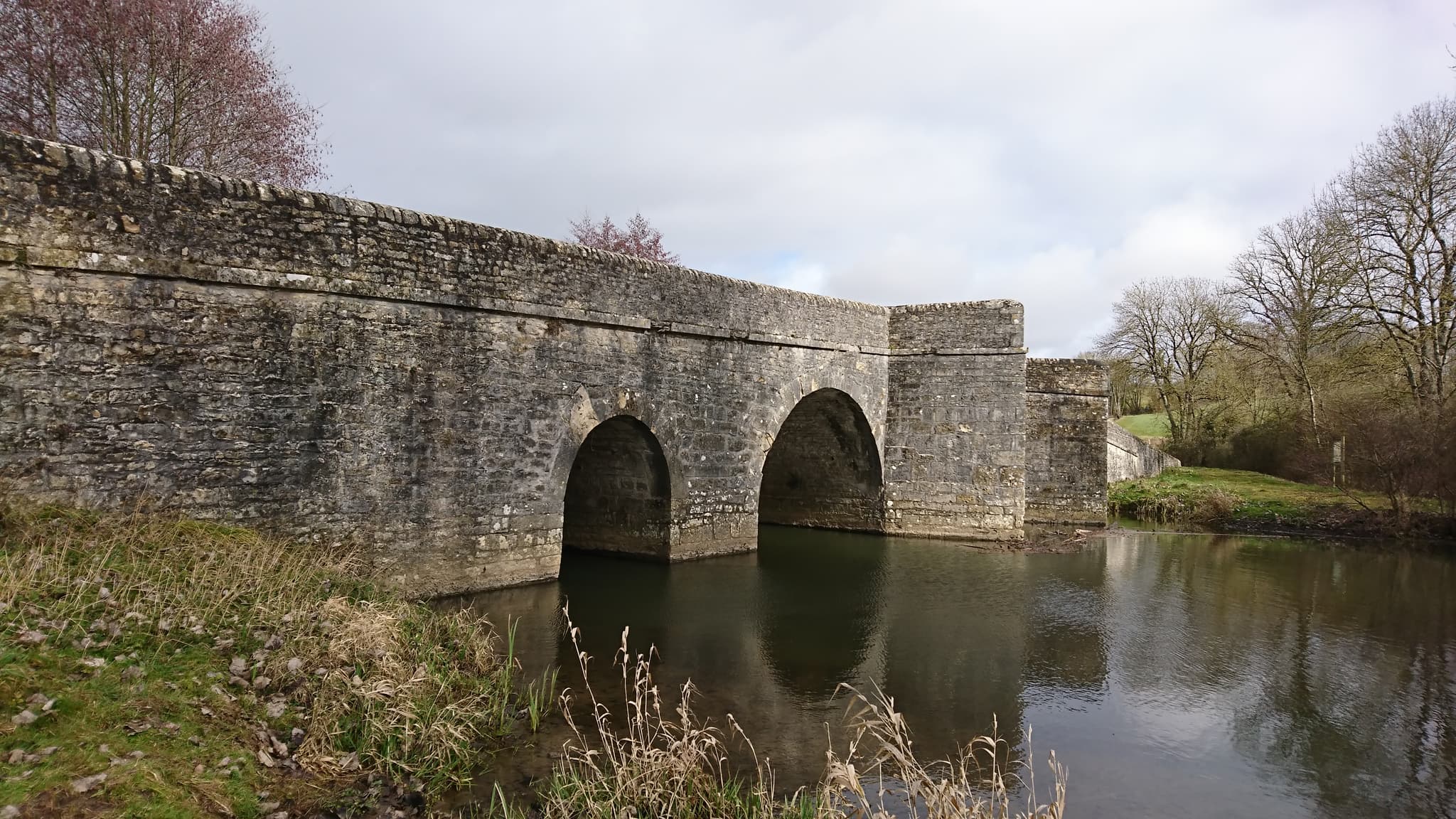 pont romain chatain