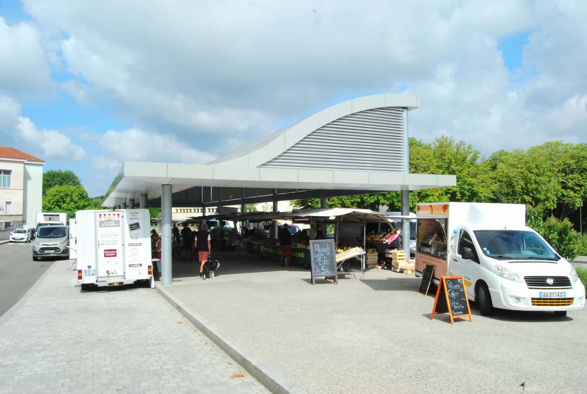 Halles