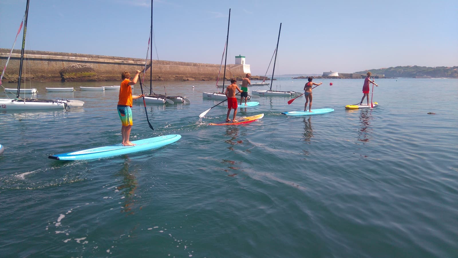 Pirogue et surf