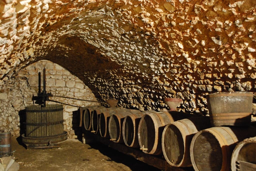 Tonneaux